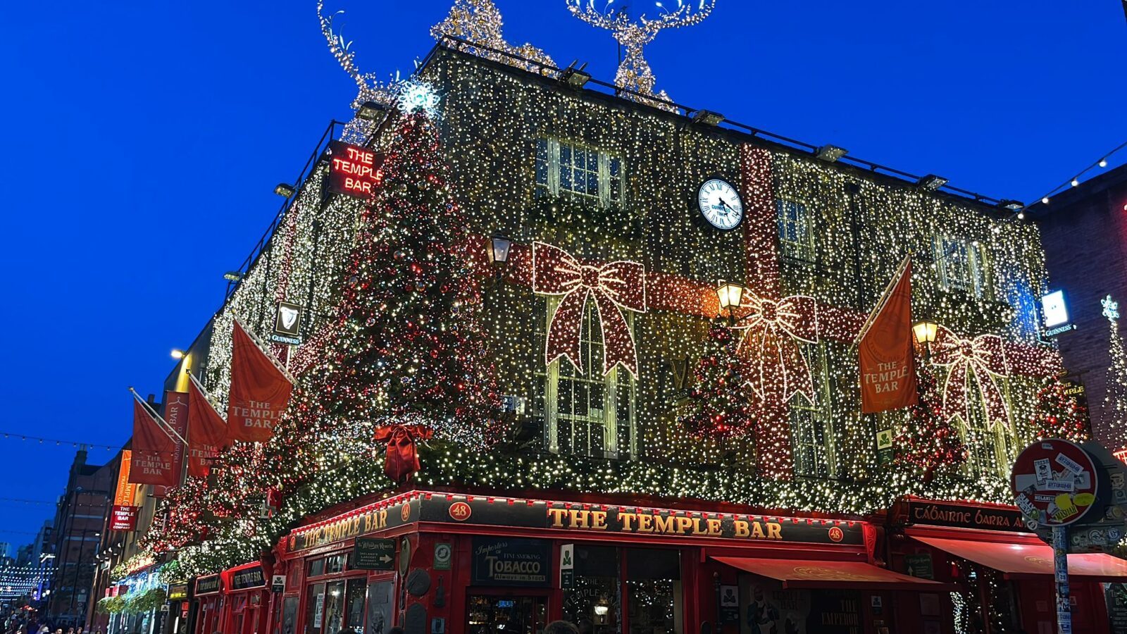 🎄 A Traditional Irish Christmas: Folklore & Nollaig na mBan